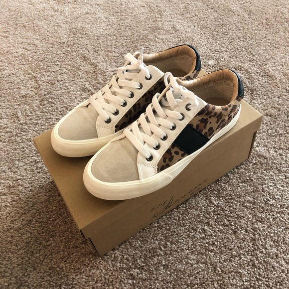dina perforated sneaker vintage havana